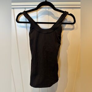 LULULEMON ATHLETICA Ladies Women’s Girls Size 4 Black Tank Top Shelf Bra